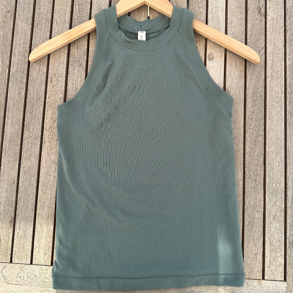 Athleta Renew Seamless Racerback Tank Size: XS